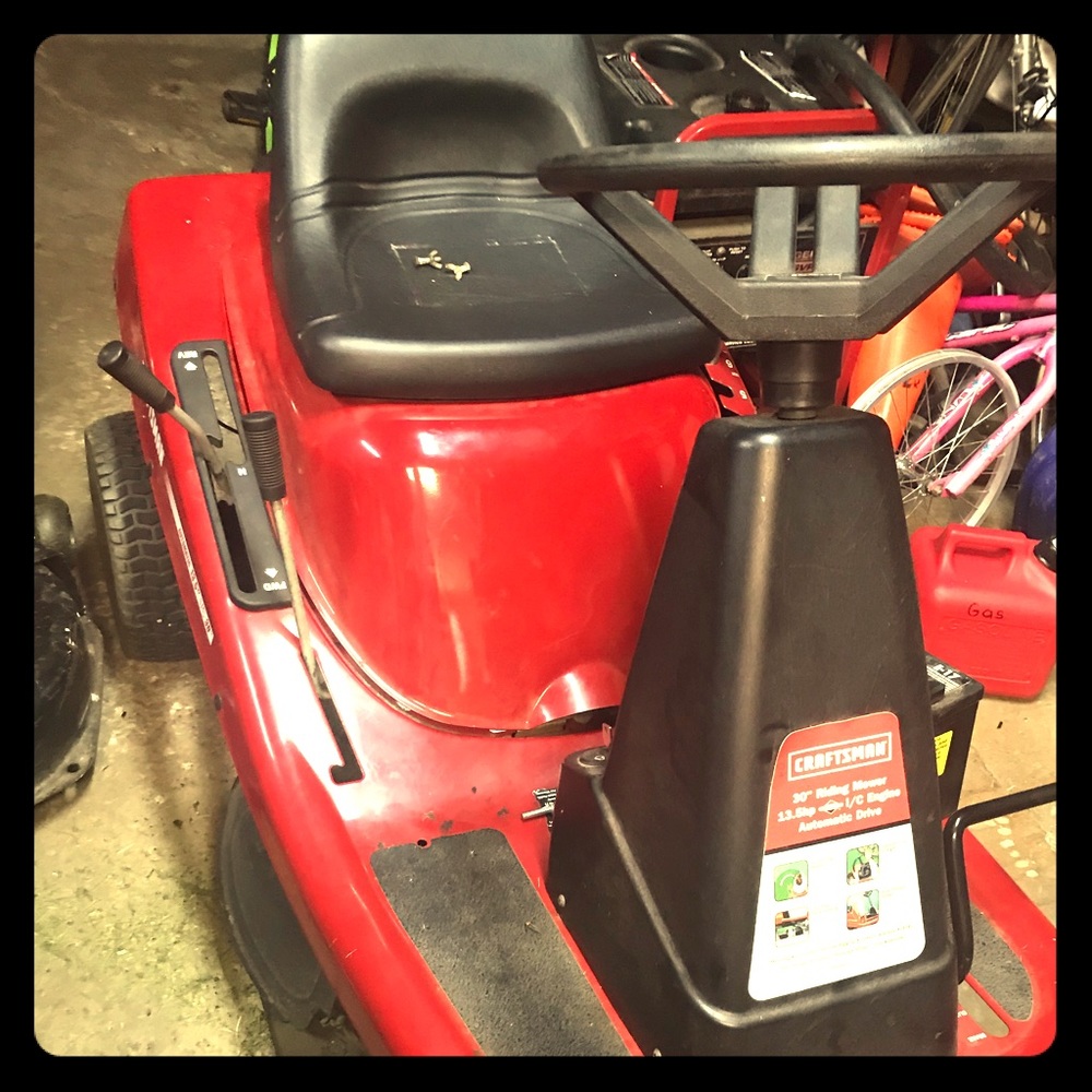 30" Riding Mower 13.5hp I/C Engine Aitom